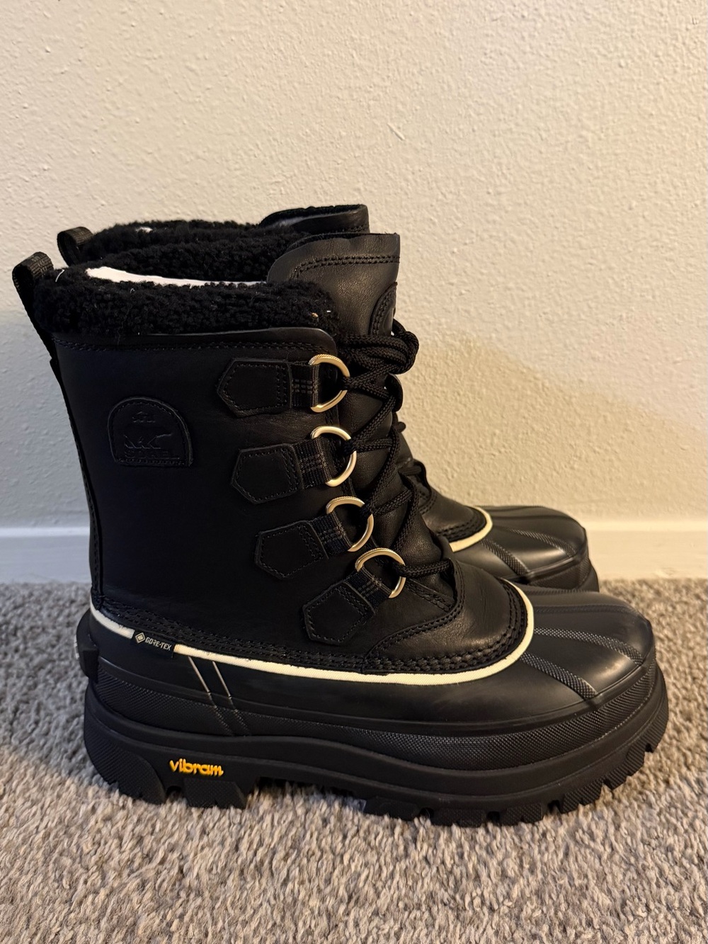 Sorel caribou callsign horizon - women’s size 9, black - Picture 3 of 6